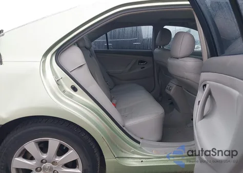 2007 Toyota Camry Hybrid z USA, uszkodzony, nr VIN 4T1BB46K77U013250